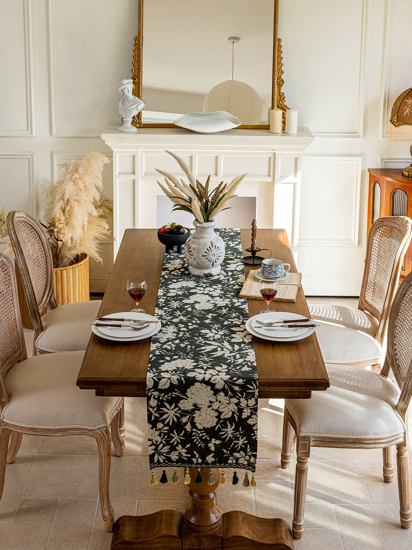 LaLuna Home Full Garden Chenille Jacquard Table Runner - Green