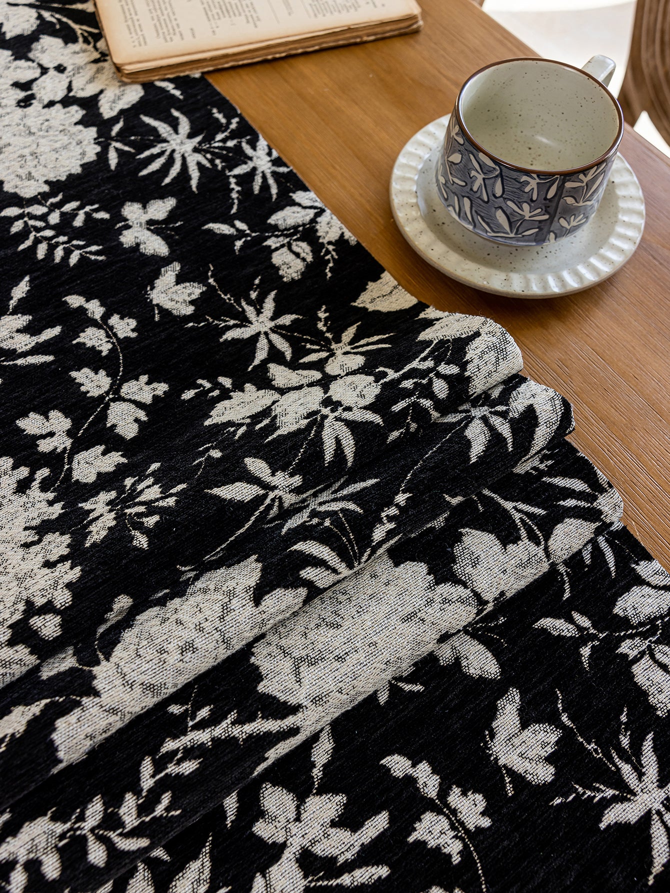 LaLuna Home Full Garden Chenille Jacquard Table Runner - Black