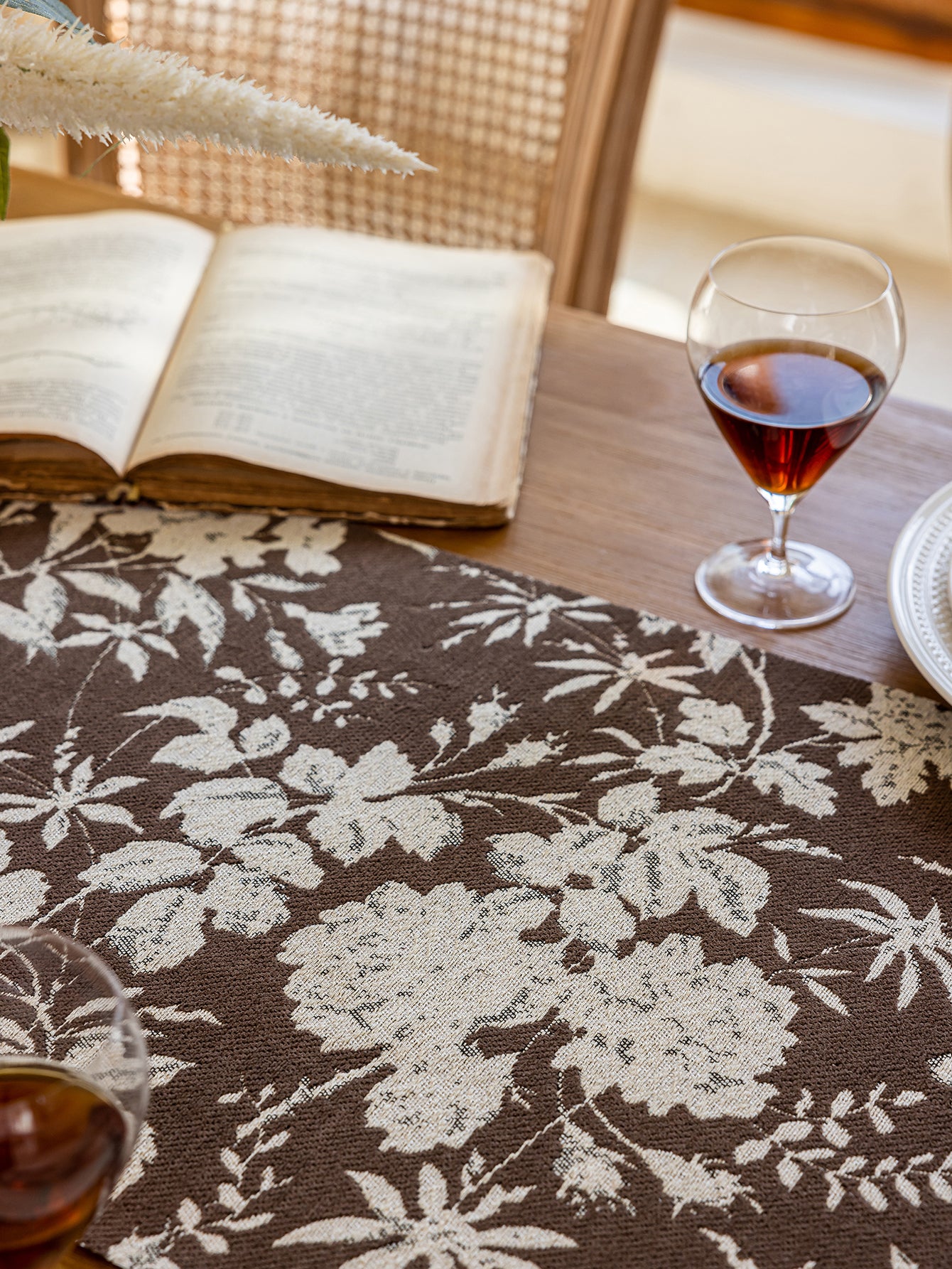 LaLuna Home Full Garden Chenille Jacquard Table Runner - Coffee