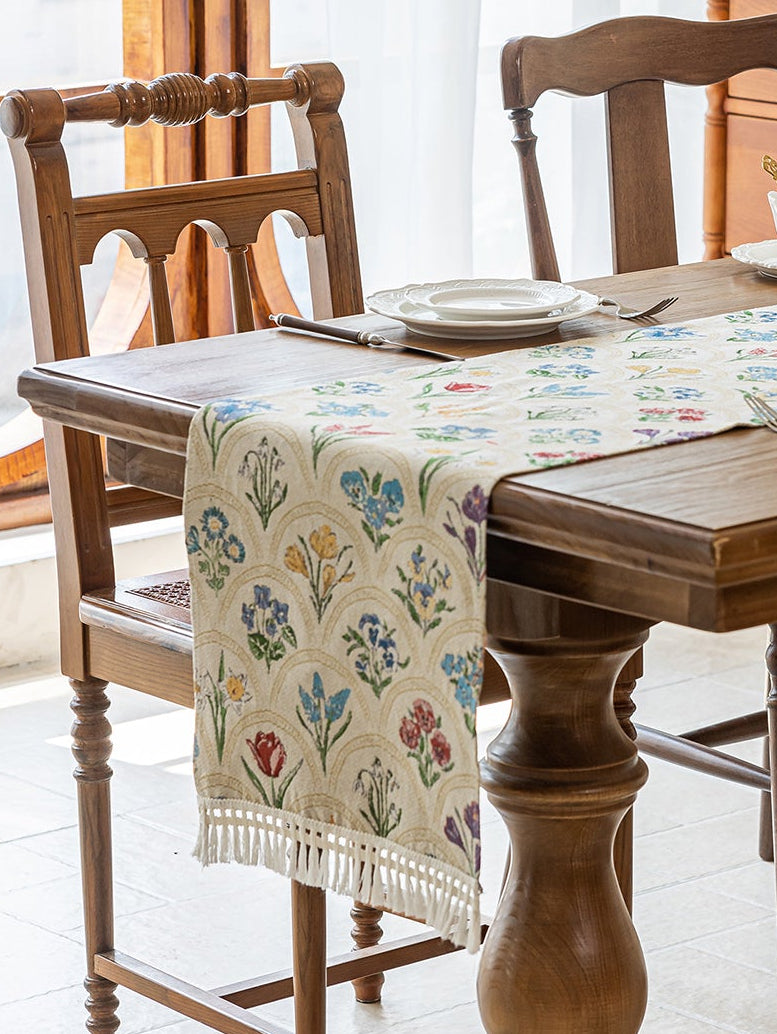 LaLuna Home Thousand Blooms Jacquard Round Table Runner with Tassels - Beige