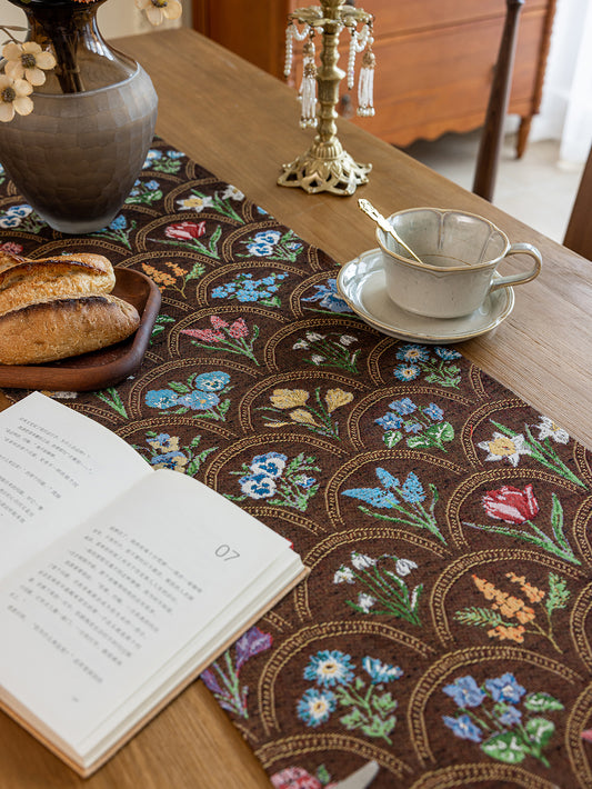 LaLuna Home Thousand Blooms Jacquard Table Runner with Tassels - Coffee