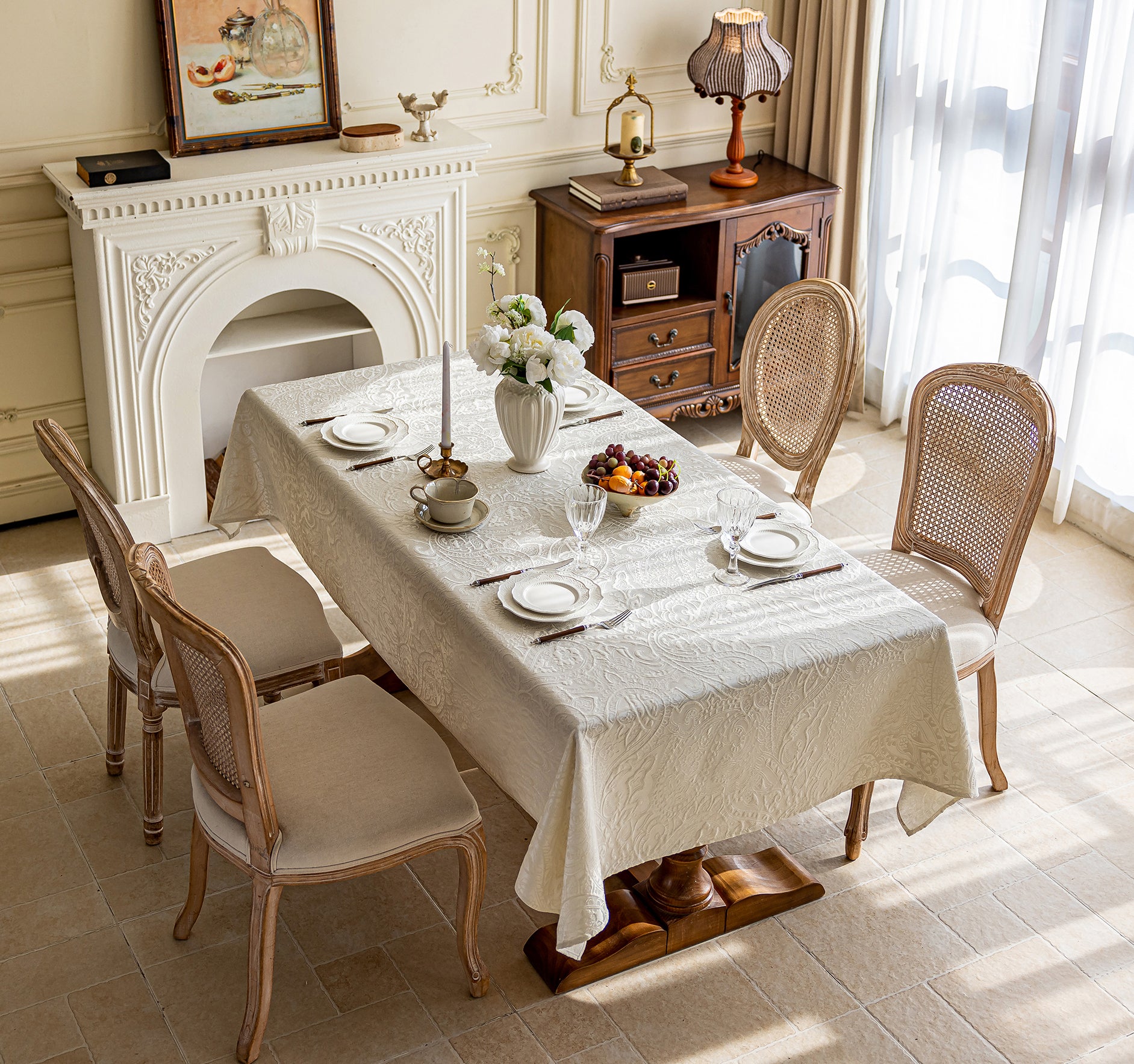 LaLuna Home Pearlescent  Jacquard  Tablecloth  - Ivory