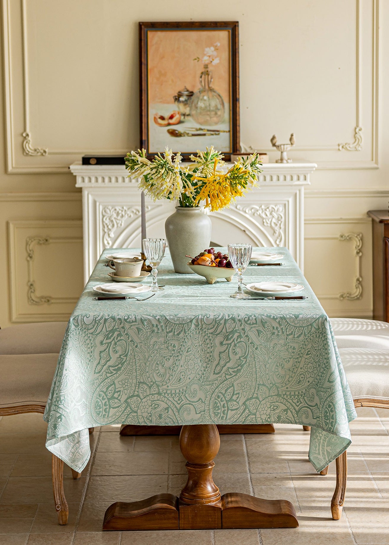 LaLuna Home Pearlescent  Jacquard  Tablecloth  - Green