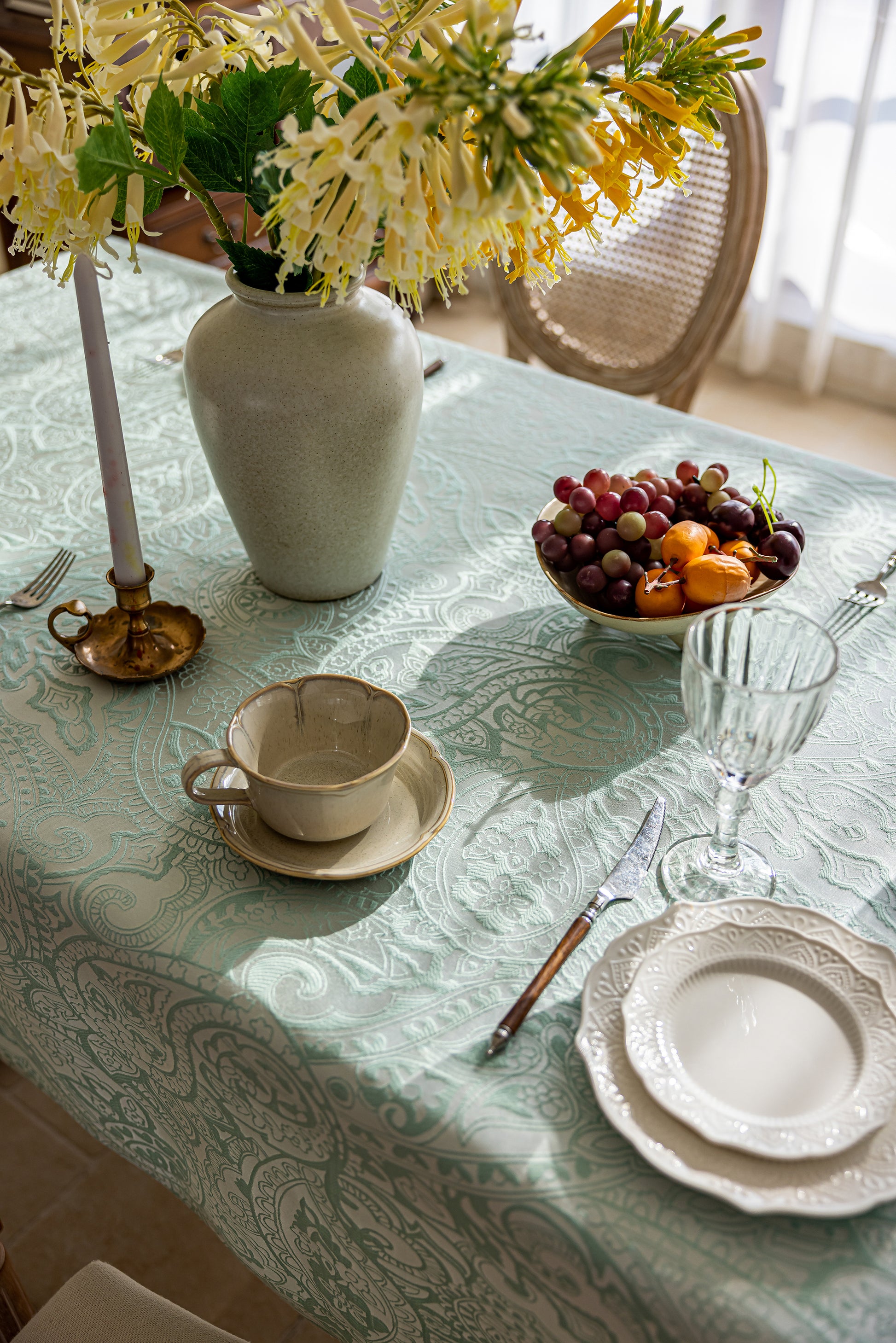 LaLuna Home Pearlescent  Jacquard  Tablecloth  - Green