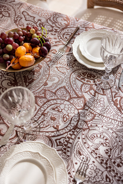 LaLuna Home Pearlescent  Jacquard  Tablecloth  -Coffee