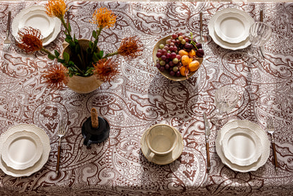 LaLuna Home Pearlescent  Jacquard  Tablecloth  -Coffee