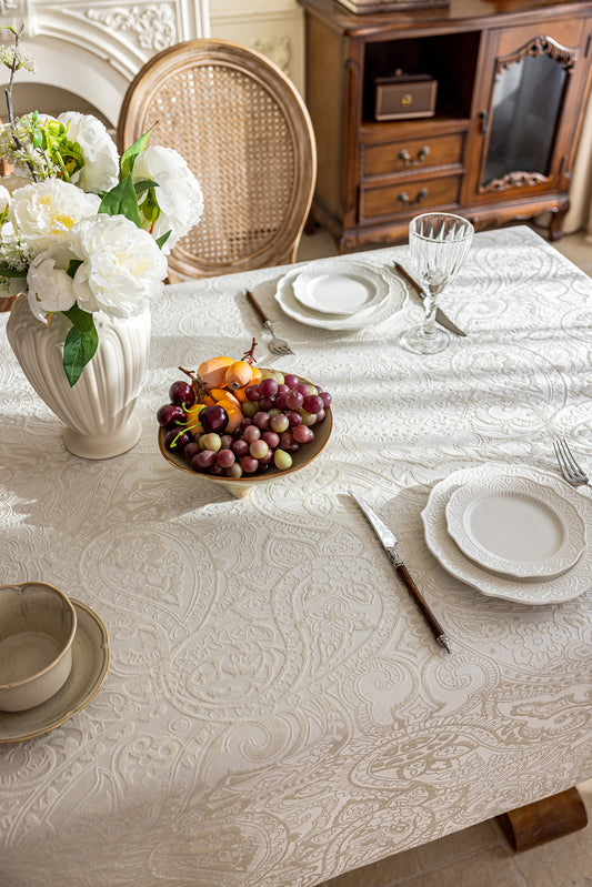 LaLuna Home Pearlescent  Jacquard  Tablecloth  - Ivory