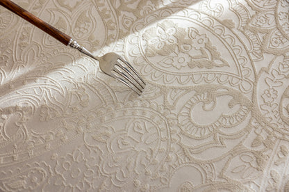 LaLuna Home Pearlescent  Jacquard  Tablecloth  - Ivory