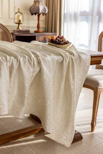 LaLuna Home Pearlescent  Jacquard  Tablecloth  - Ivory