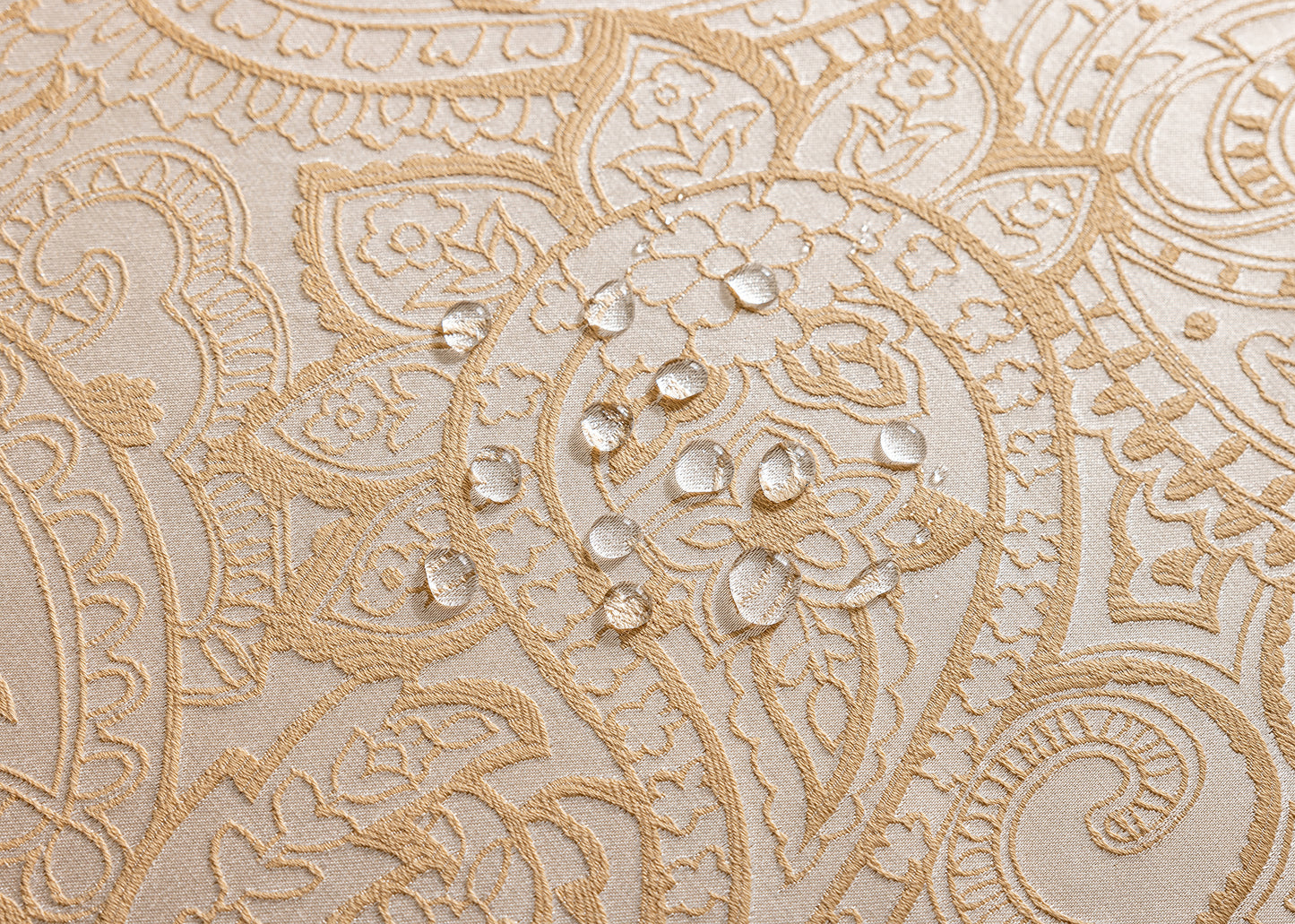 LaLuna Home Pearlescent  Jacquard  Tablecloth  - Beige