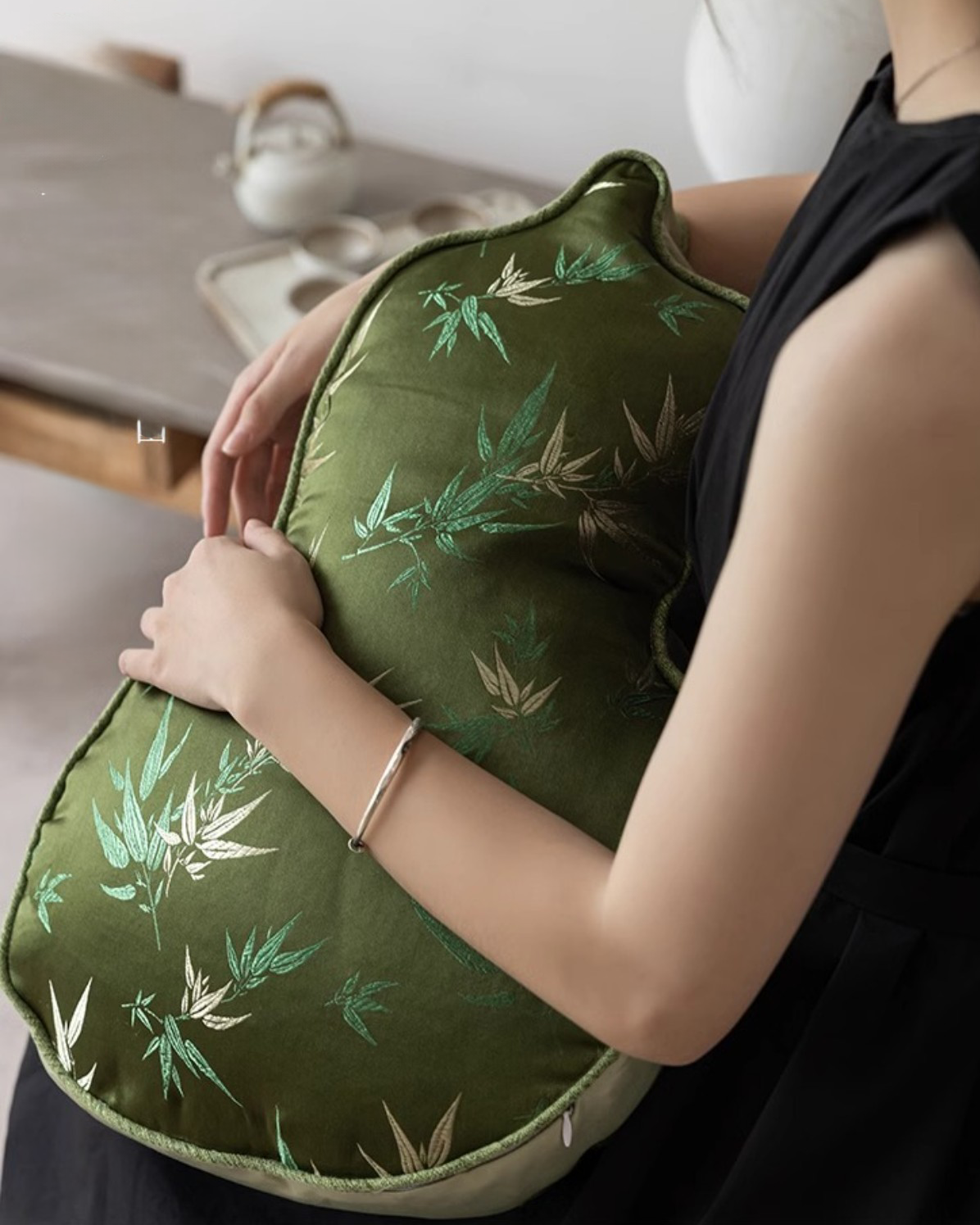 LaLuna Home Chinoiserie Gourd Shape Bamboo Embroidered Throw Pillow - Green