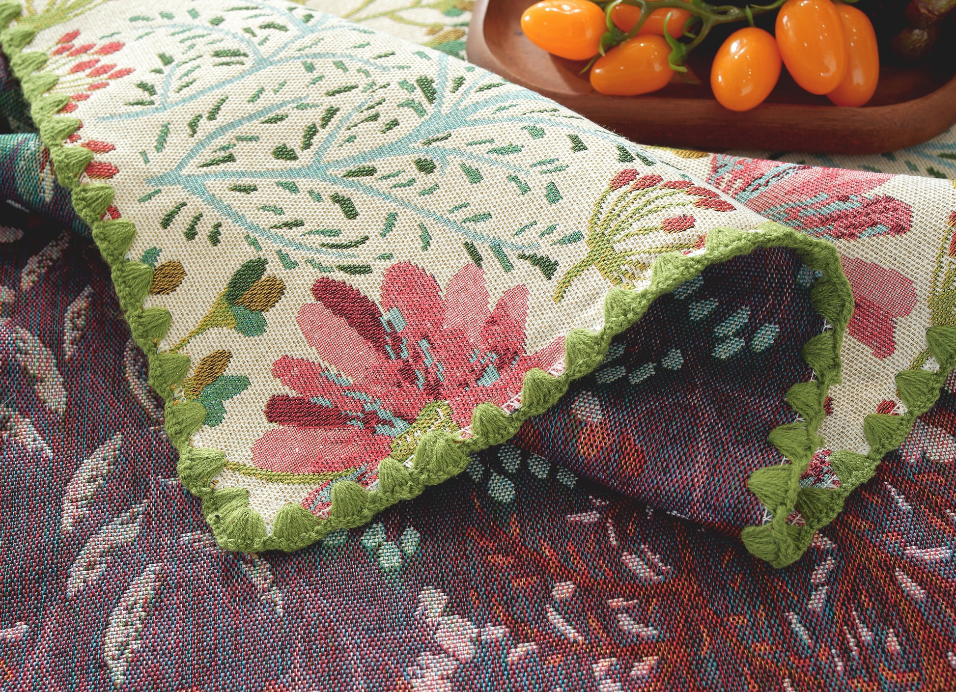 LaLuna Home Chunjiang Town Jacquard  Tablecloth with Shell Trim - Spring Town