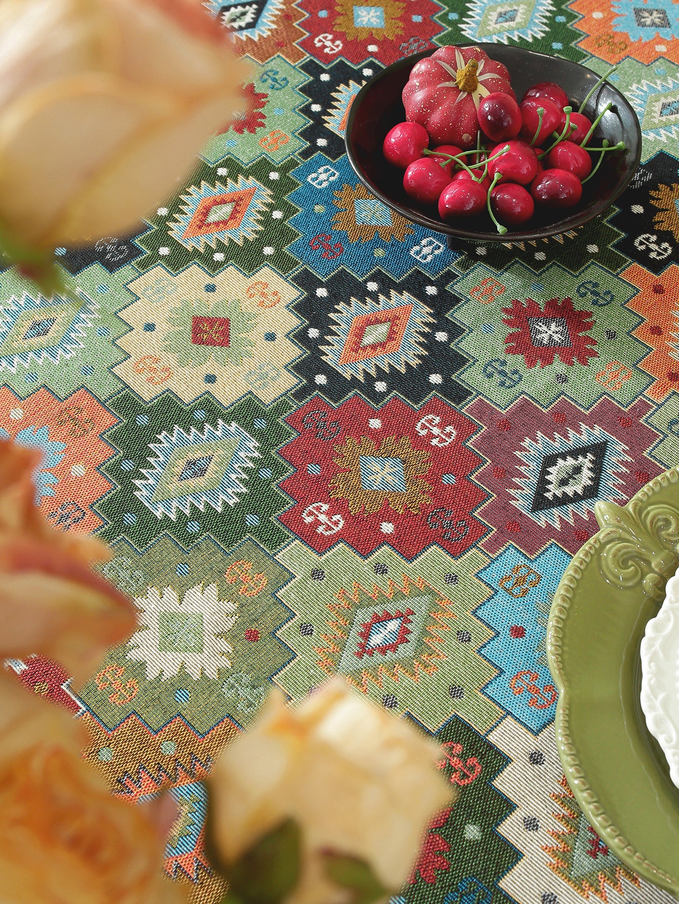 LaLuna Home Chunjiang Town Jacquard  Tablecloth with Shell Trim - Green Patchwork