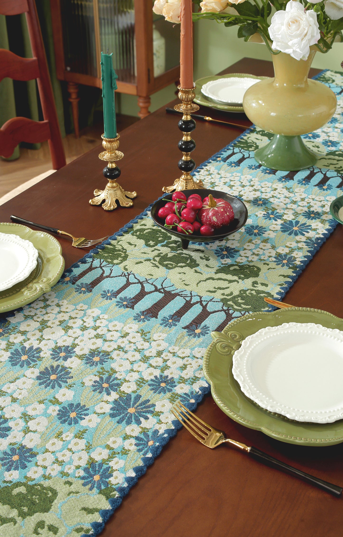 LaLuna Home Chunjiang Town Floral Jacquard Table Runner with Shell Trim - Spring Tree 35*160cm / 14*63in
