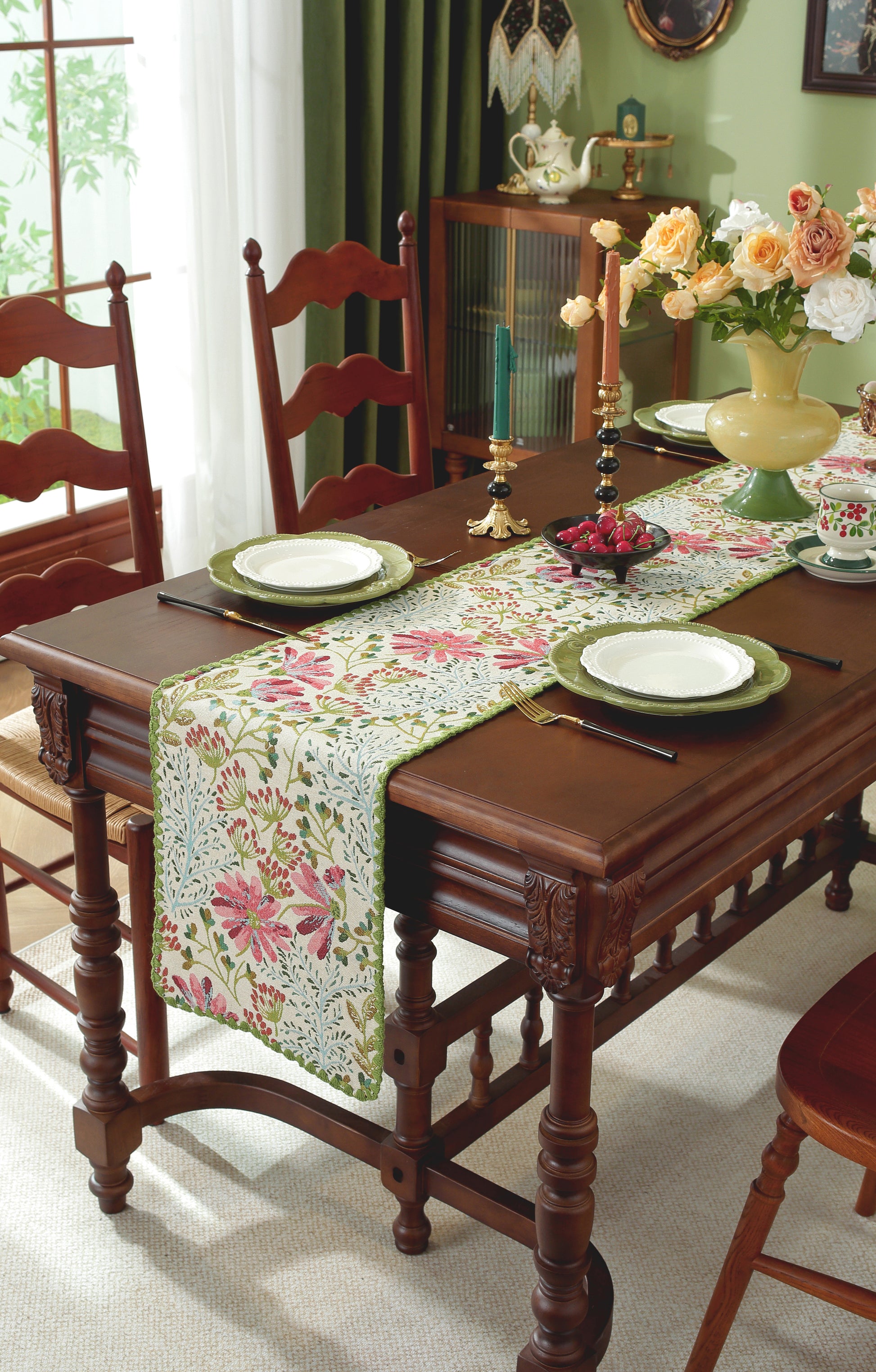LaLuna Home Chunjiang Town Floral Jacquard Table Runner with Shell Trim - Spring Town 35*240cm / 14*94in