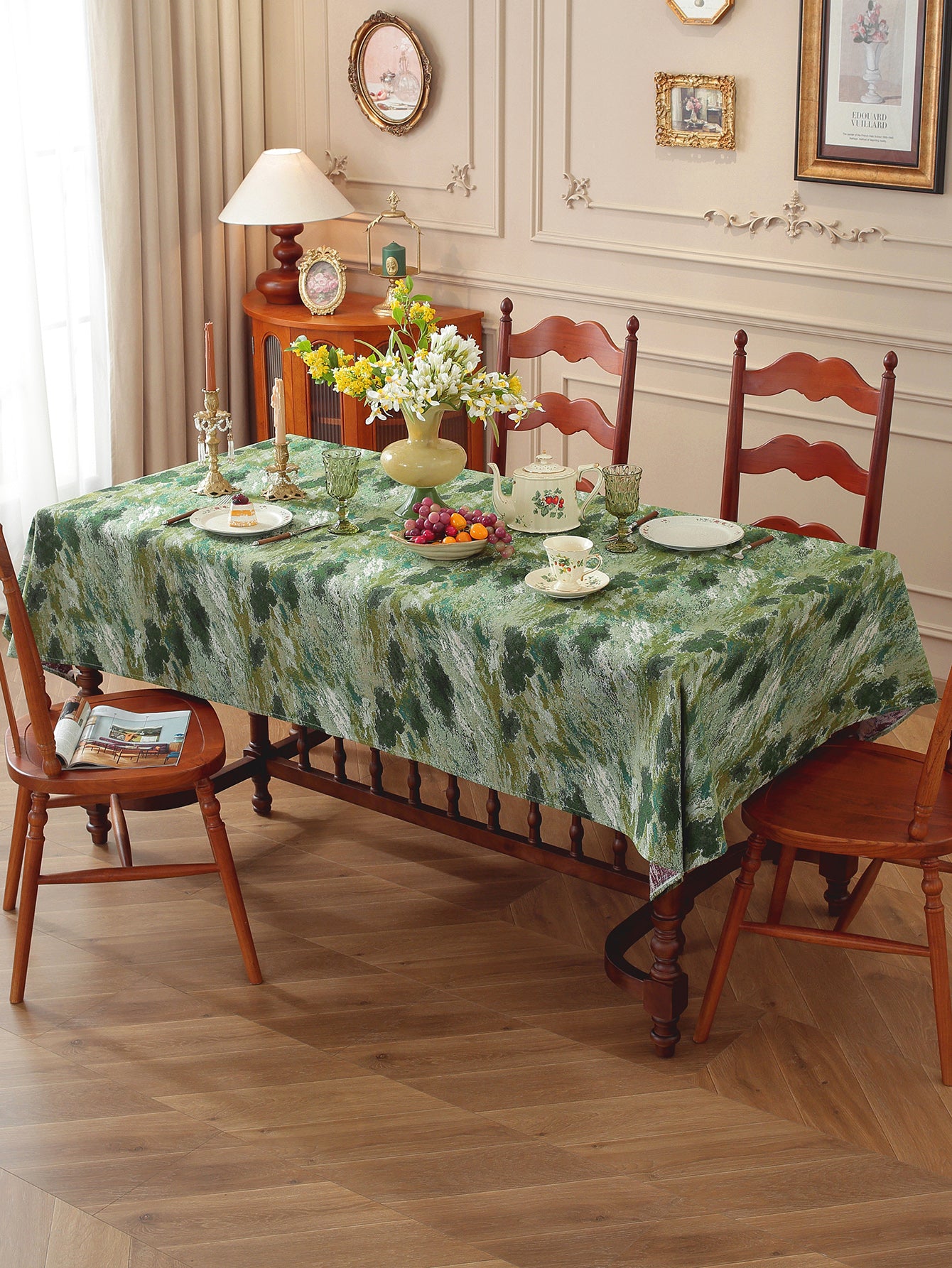 LaLuna Home Vintage Green Prairie Nature Abstract Jacquard Tablecloth