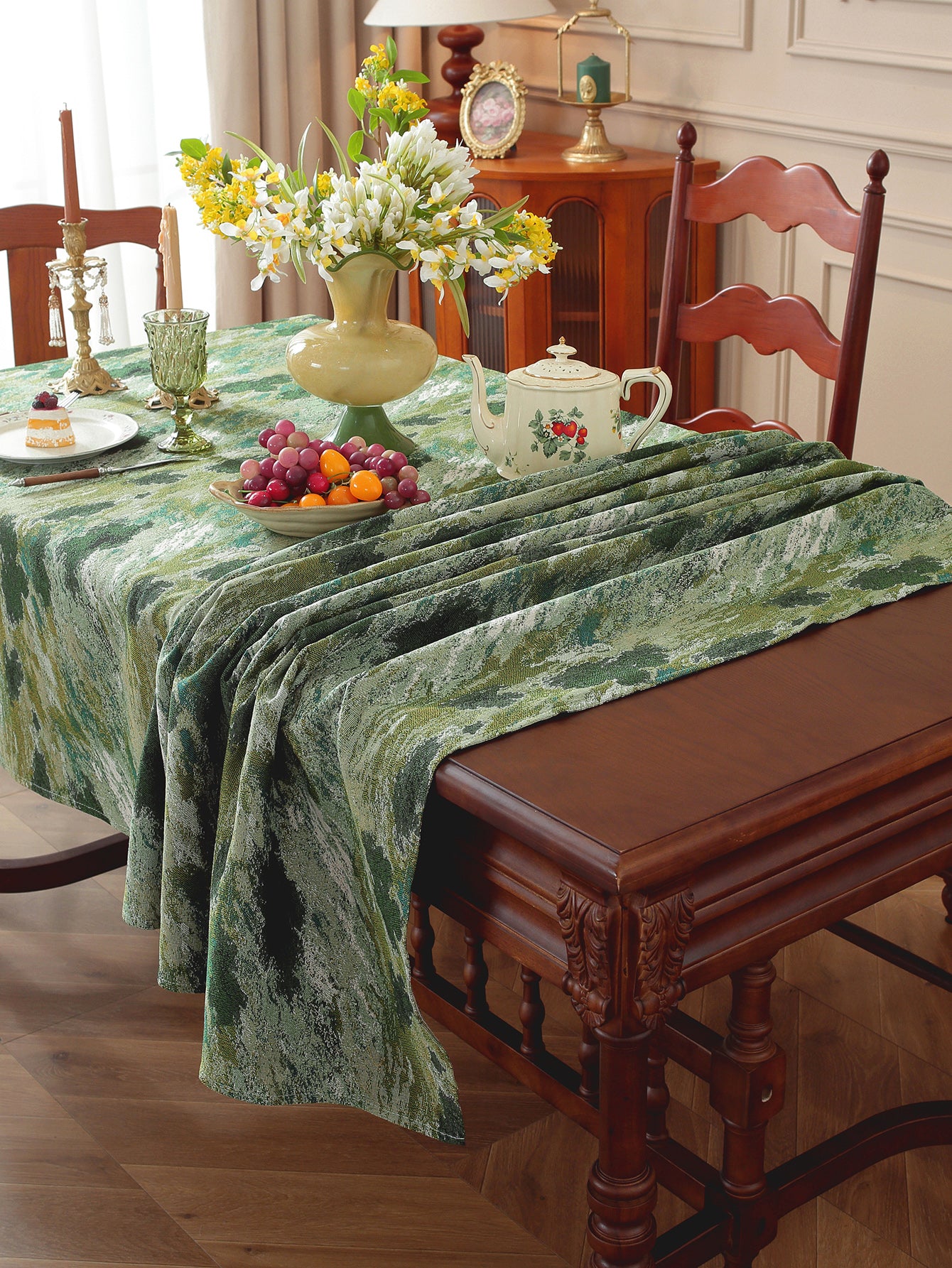 LaLuna Home Vintage Green Prairie Nature Abstract Jacquard Tablecloth
