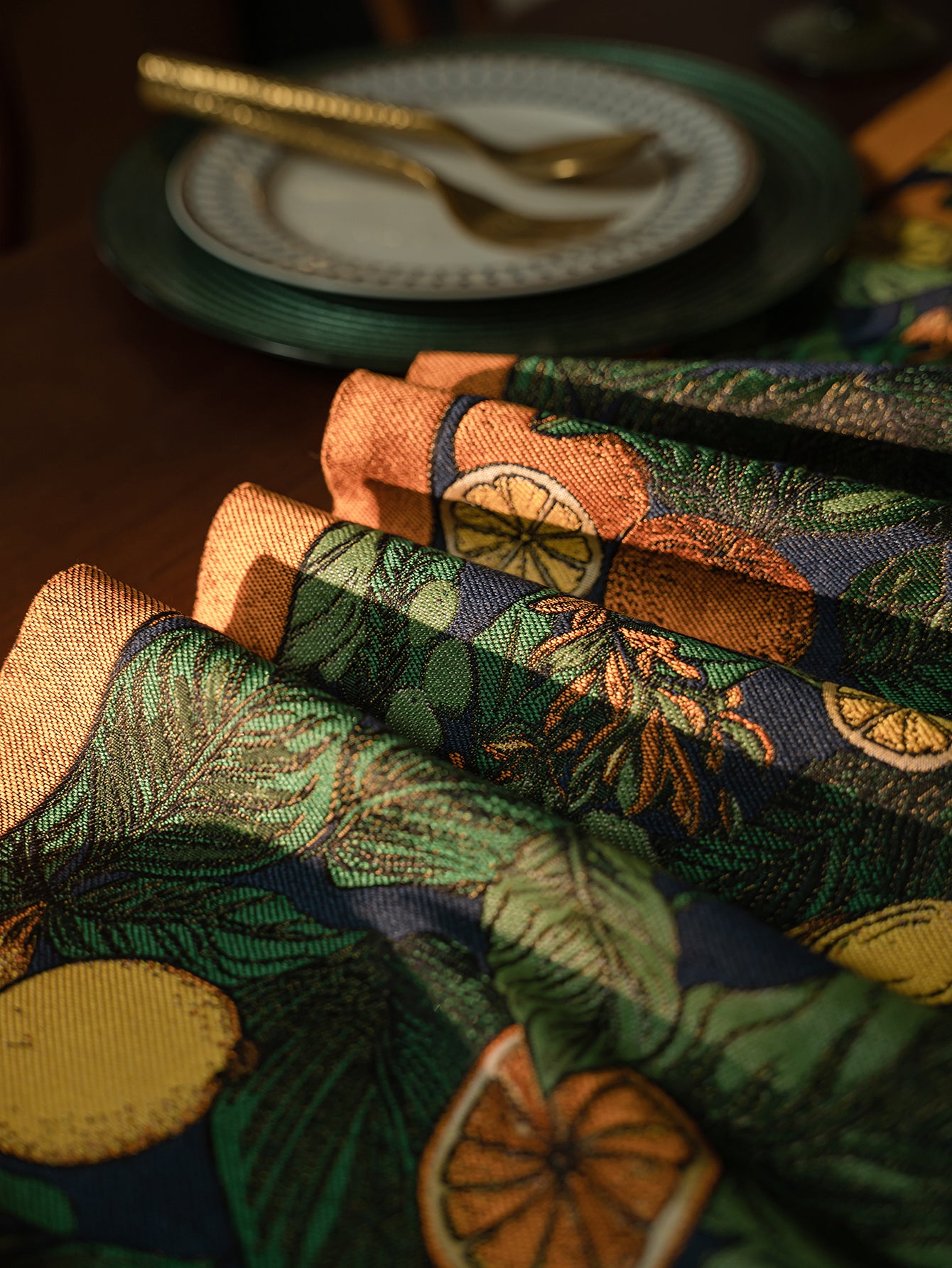 LaLuna Home Vintage Lemon Vine Jacquard Table Runner with Tassels